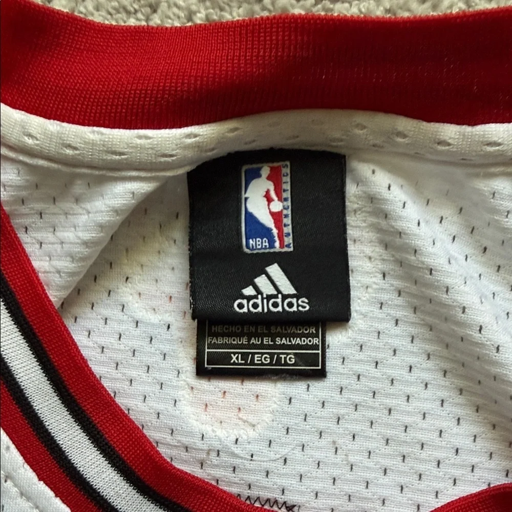 Adidas Bulls White and Red Kirk Hinrich Jersey